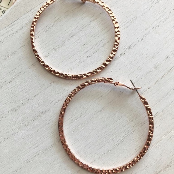 ALQUIMIA Jewelry - 3/35$ ROSE GOLD SIDNEY LARGE HOOPS